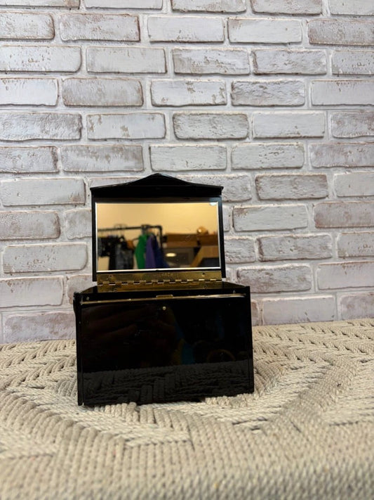 Wilardy Makeup Case – Black – Excellent Condition