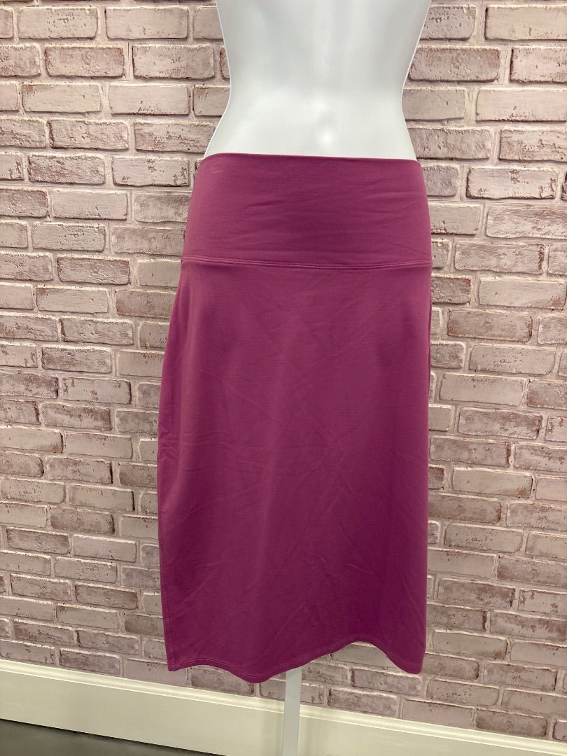 Athleta Skirt, Fuscia, Medium, New With Tags - Chill Boutique Consignment
