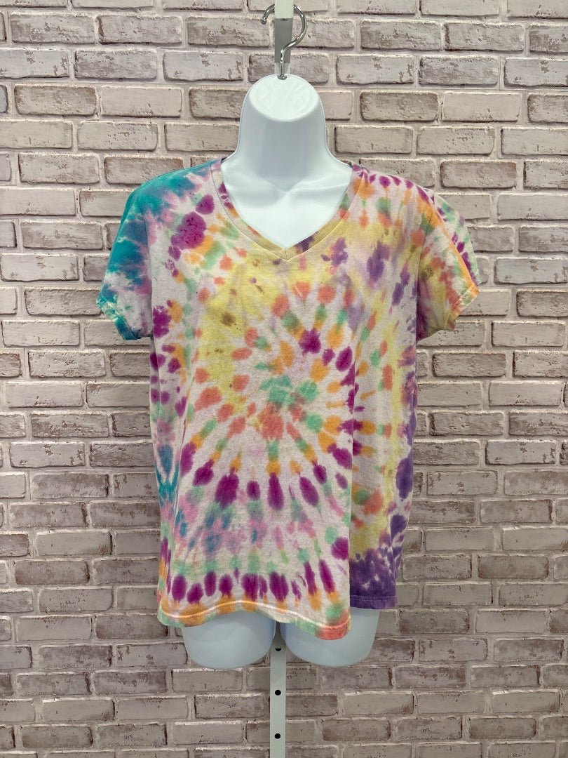 Gildan Tee shirt, Tie dye, Large, Used - Good - Chill Boutique Consignment