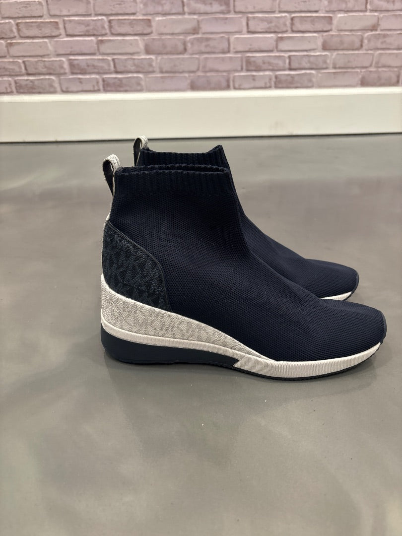 Michael Kors Sneakers, Navy, 8, Used - Good