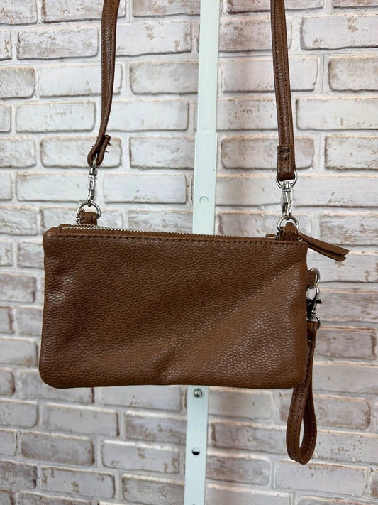 Kenneth Cole Reaction Bag - Crossbody – Kenneth Cole Reaction Crossbody, Tan, One Size, Used - Excellent