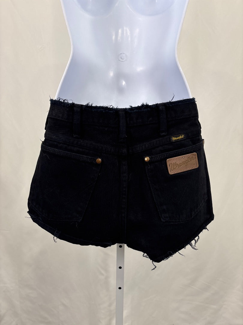 Wrangler Shorts, Multi, Medium, Used - Good