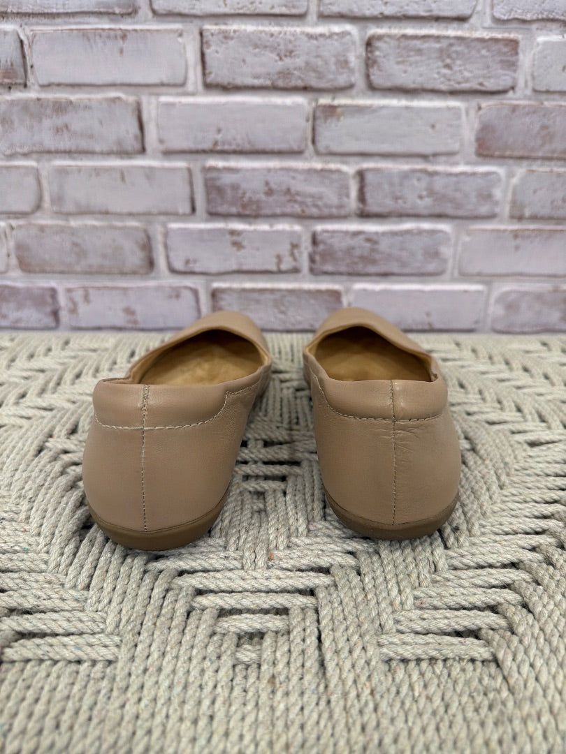 Naturalizer Flats, nude, 7.5, Used - Good