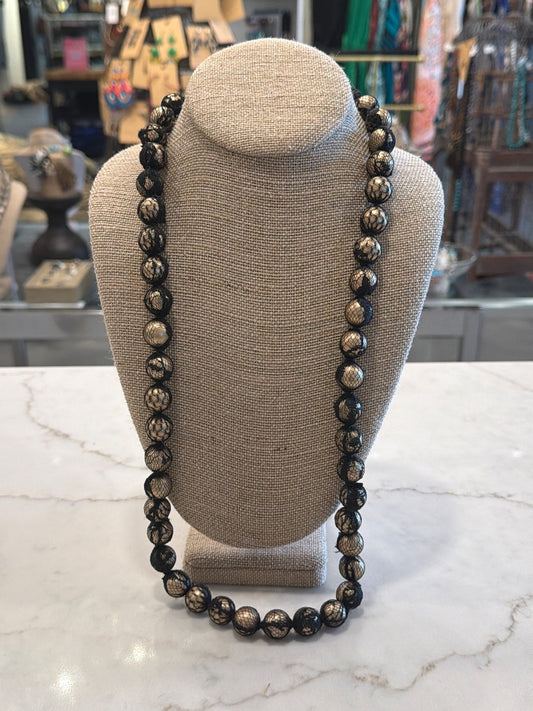 Various Necklace, Black/beige, One Size, Used - Good