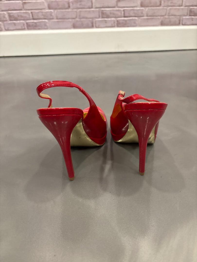 Charles David Heels, Red, 9, Used - Good