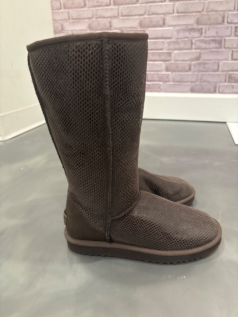 Ugg Boots, Brown, 7, Like New