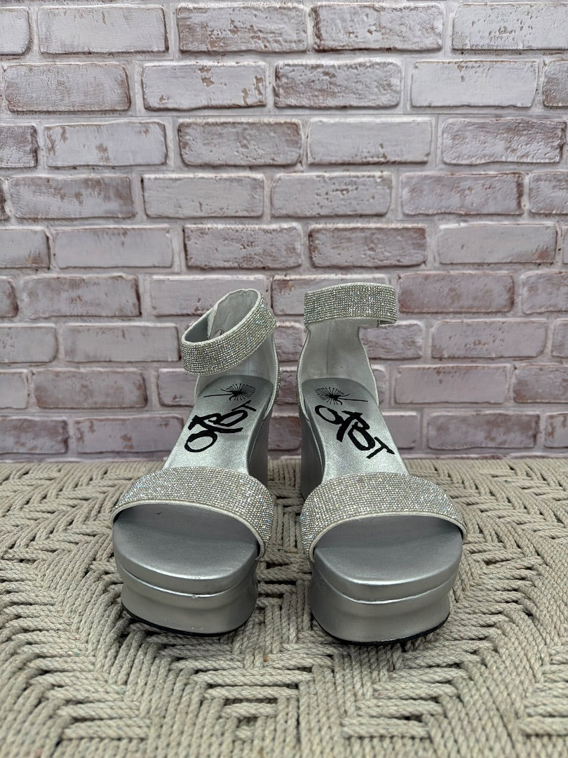 Otbt Platform sandals, Silver, 8.5, Used - Good