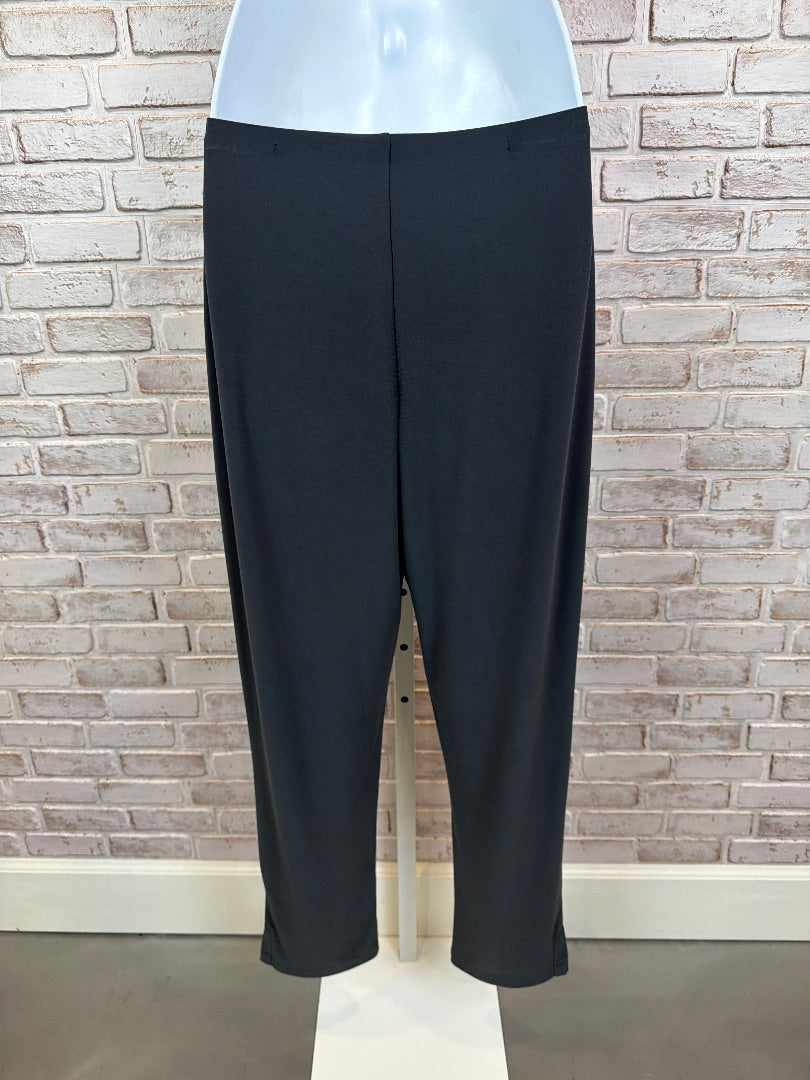 Sympli Pants, Grey, Medium, Used - Good