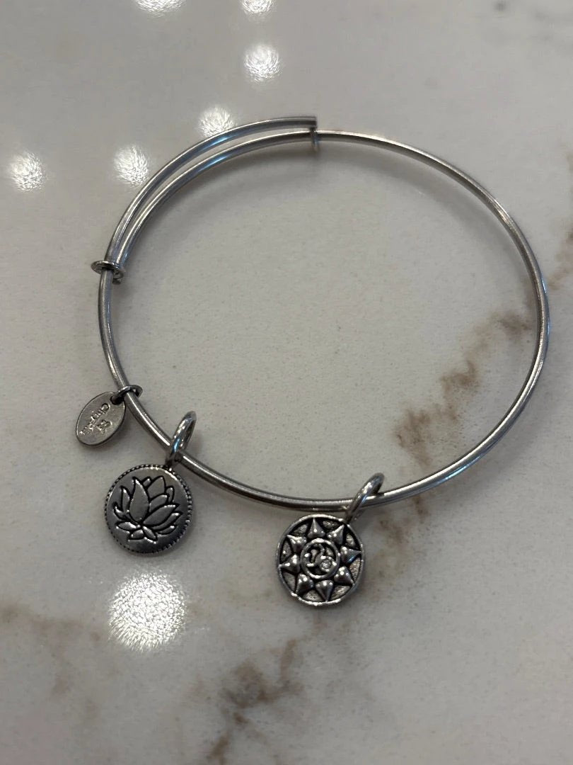 Alex & Ani Jewelry - Bracelet – Alex & Ani Bracelet, Silver, One Size, Used - Good