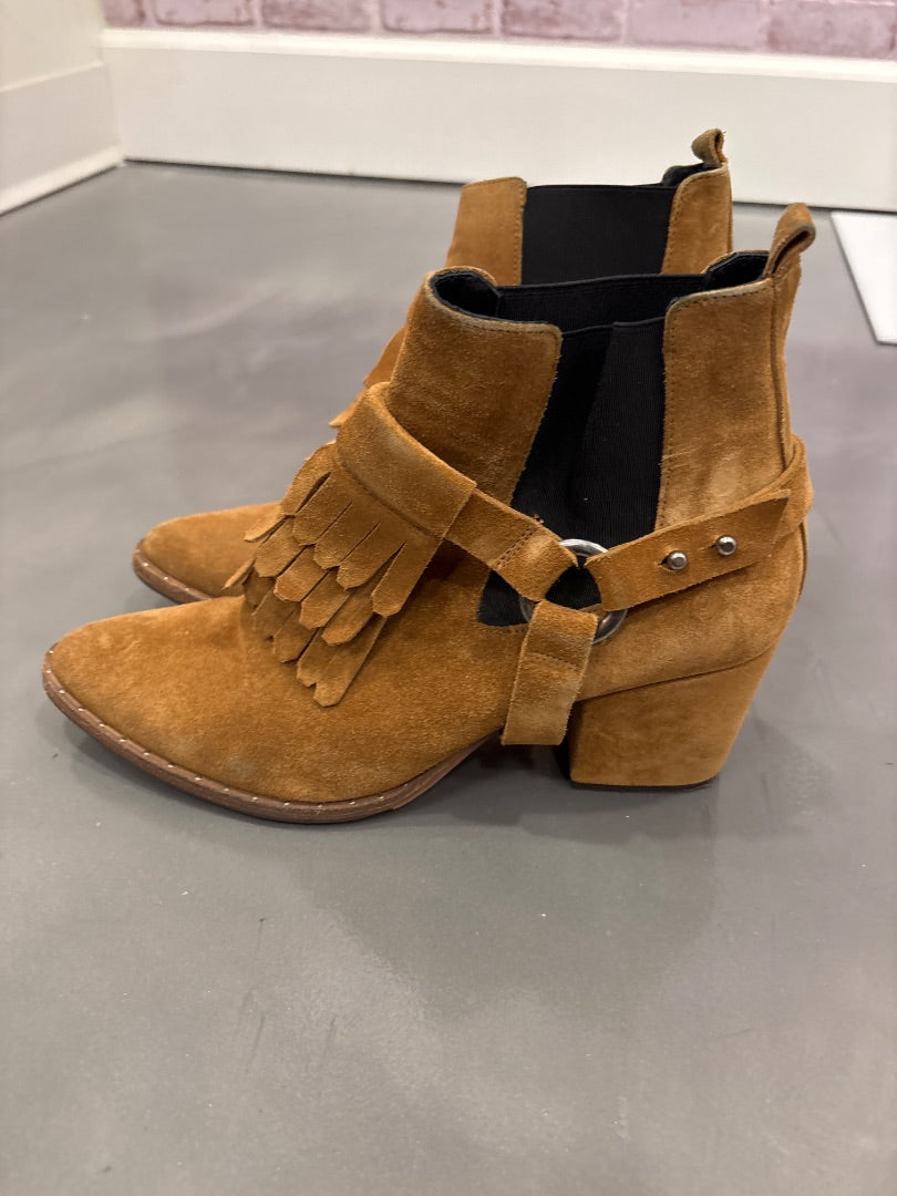 Freda Salvador Booties, Tan, 7.5, Used - Good