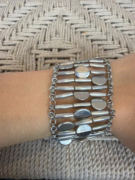 Various Jewelry - Set – Various Matching Jewelry Set, Silver, One Size, Used - Excellent