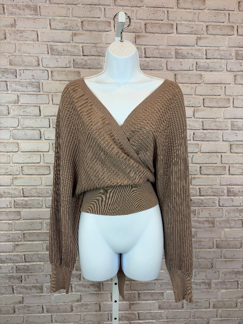 Love Tree Shirt, Brown, Large, Used - Good