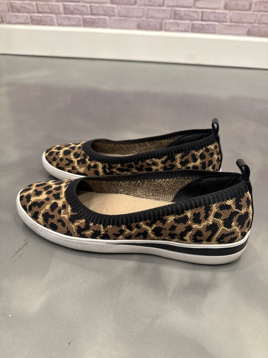 Aubrey Lynn Flats, Animal, 8, Used - Good