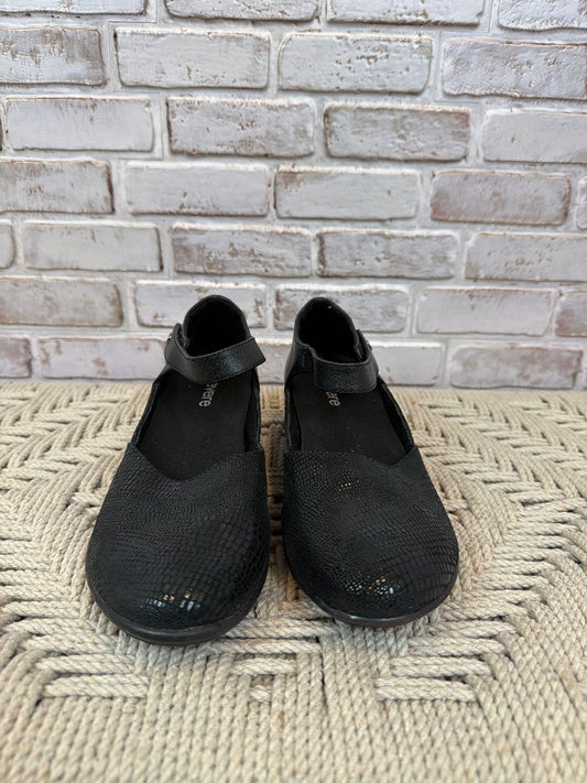 Revere Mary janes, Black, 39, Used - Good