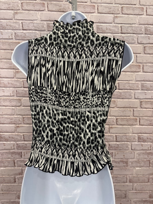 EK designs Shirt, Black/white, Medium, Used - Good