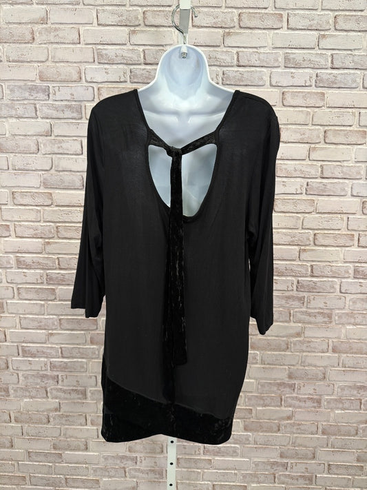 Pebble & Stone Shirt, Black, Large, Used - Good