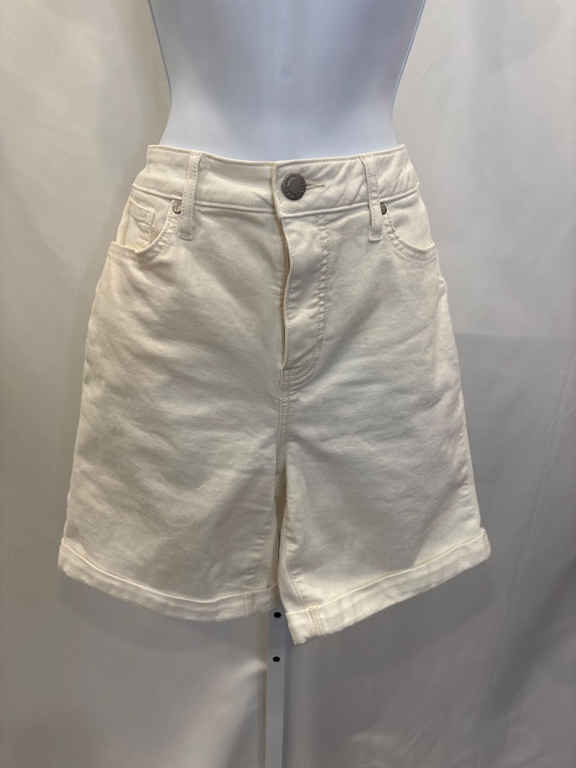 Vera Wang Shorts, White, Medium