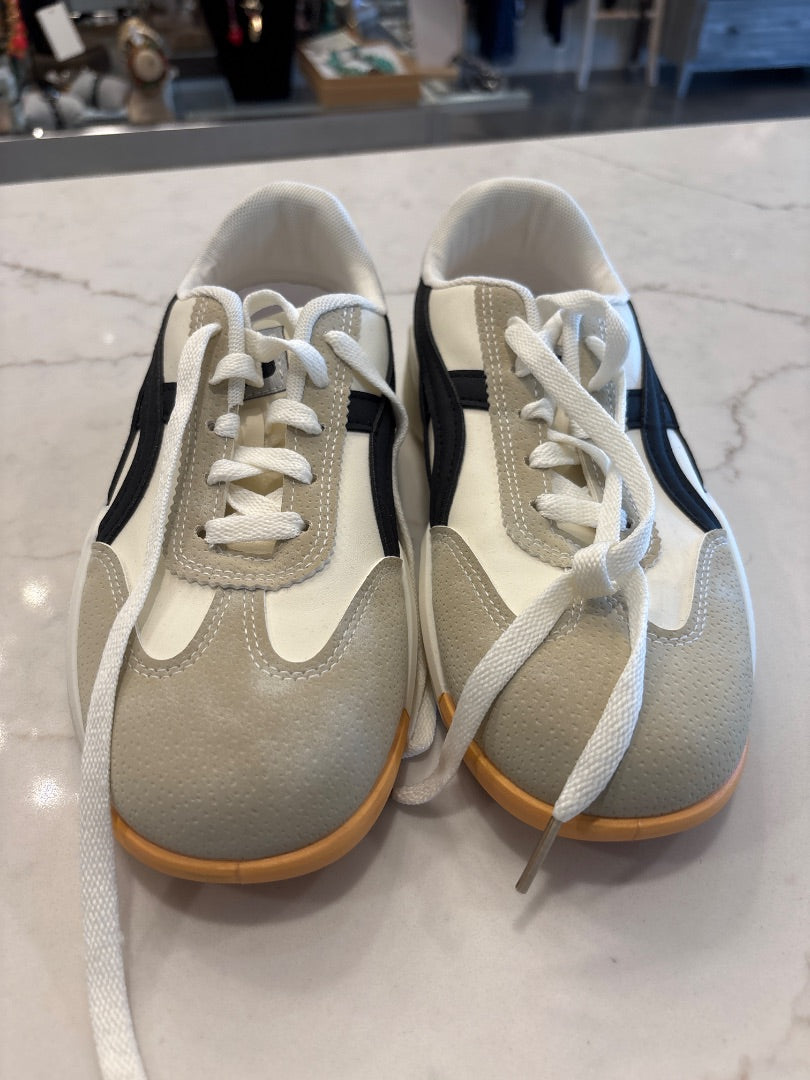 DF Sneakers, White/black, 6.5