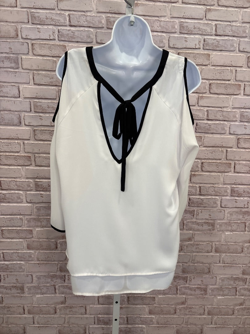 DR2 Shirt, White/black, Large, New With Tags
