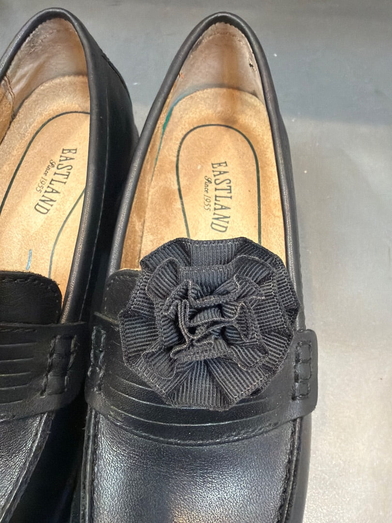 Various Shoe clips, Black, One Size, Used - Good