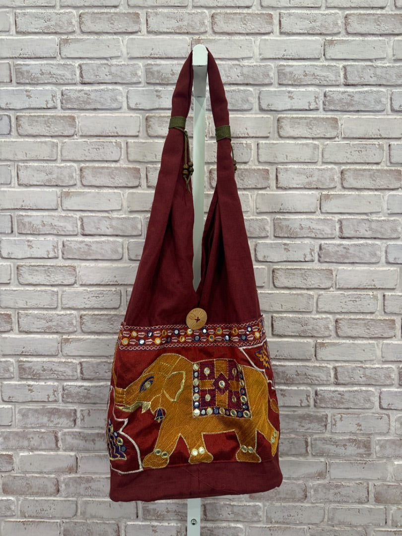 Maroon multi various handbag, one size