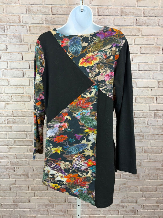 Parsley and sage Shirt, Multi, Large, Used - Excellent