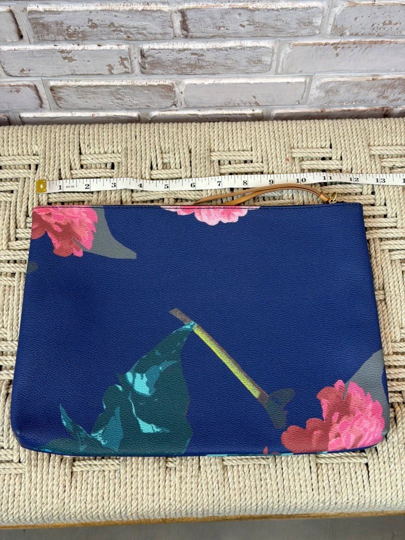 Banana Republic Clutch – Navy – Excellent Condition