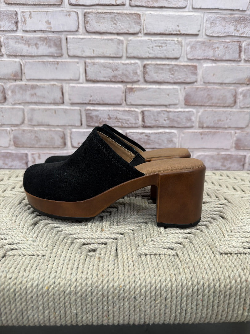 crown vintage Clogs, Black, 7, Used - Good