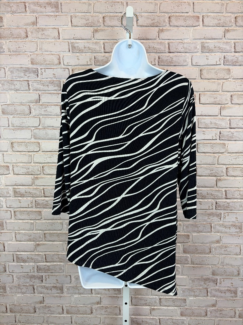 Chicos Shirt, Black/white, 1, Used - Good