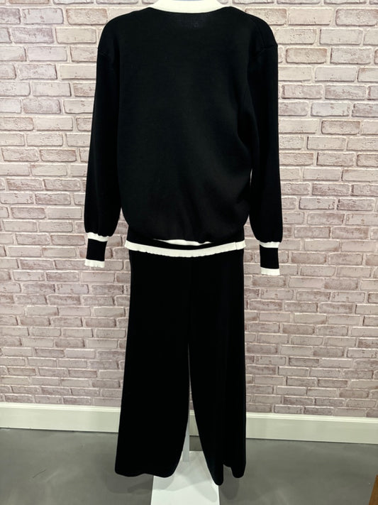 Various Matching Clothing Set, Black/white, Medium, Used - Good