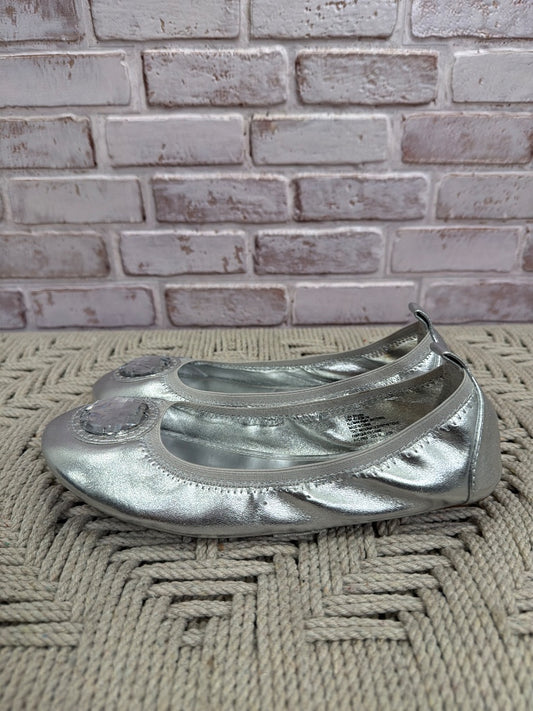 Michael kors Flats, Silver, 4, Used - Good