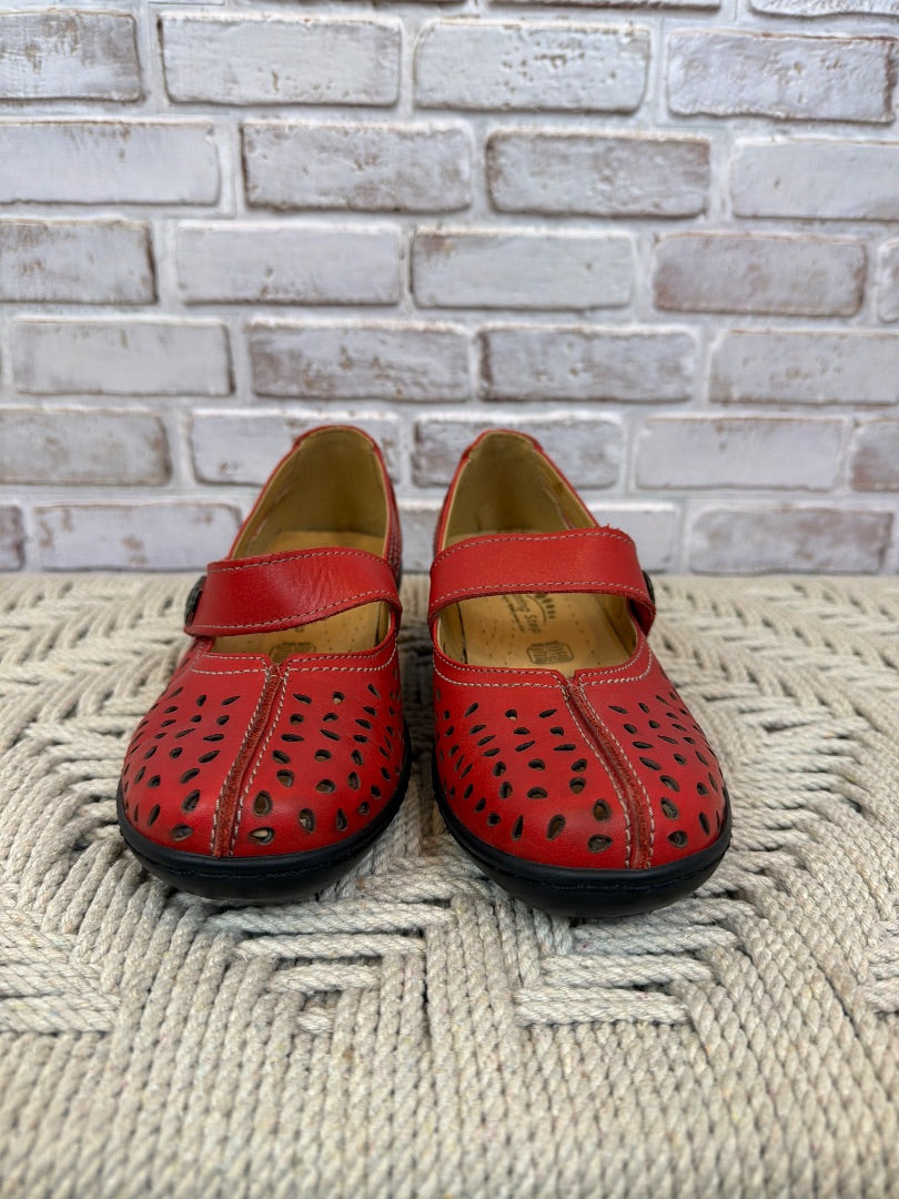Spring Step Loafers, red, 36, Used - Good