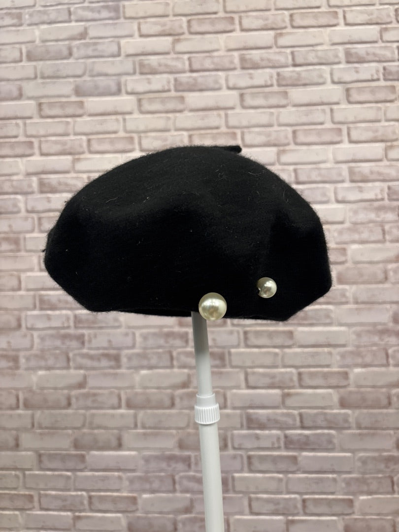 Various Beret, Black, One Size, Used - Good