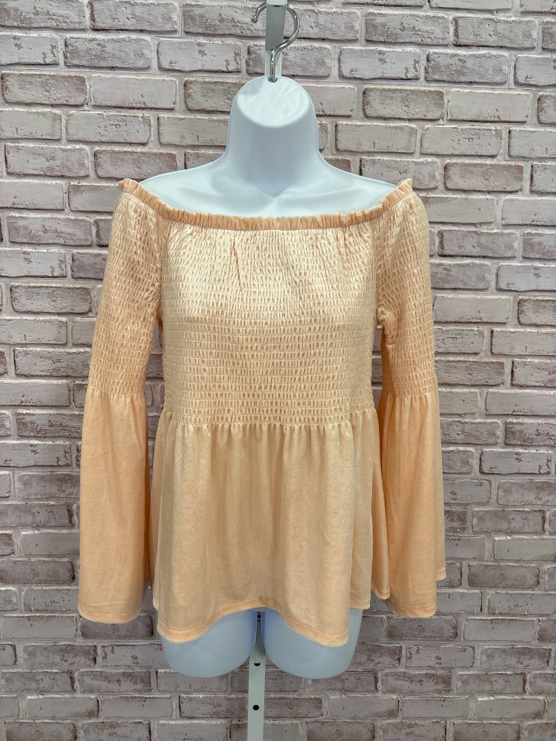 Venus Shirt, Peach, Small, Used - Good