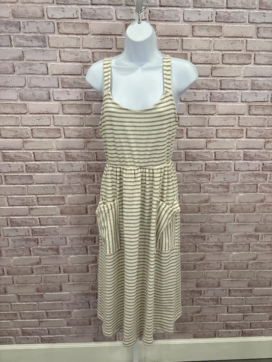 Gilli Dress, White/grey stripes, Medium, Used - Good