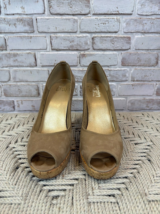Stuart Weitzman Heels, Beige, 8N, Used - Good