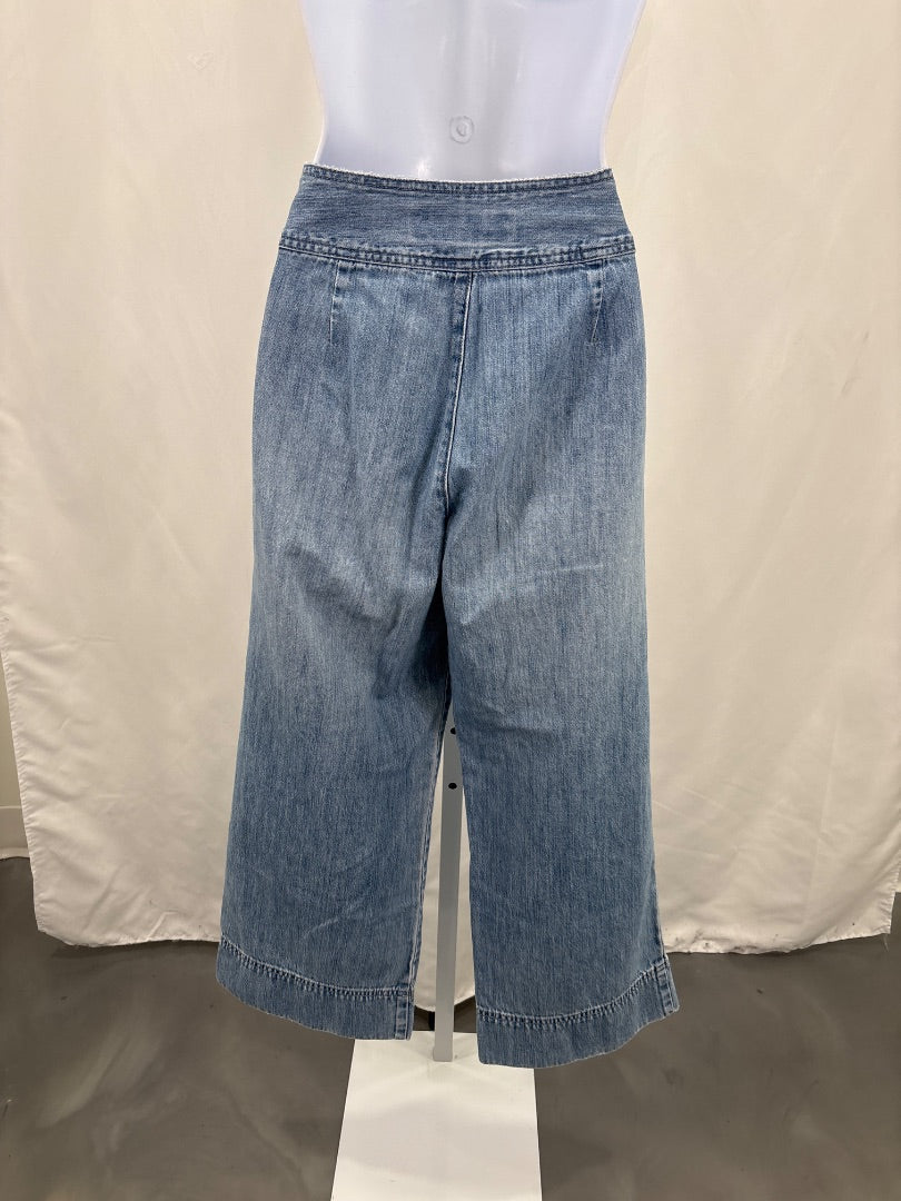 Chicos Capris, Denim, Medium, Used - Good
