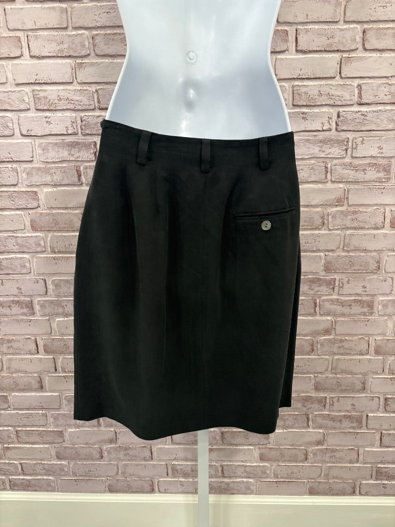 Preview Skirt, Black, Medium/6, Used - Good