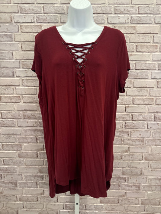 24/7 Maurices Tee shirt, Maroon, XXL, Used - Good
