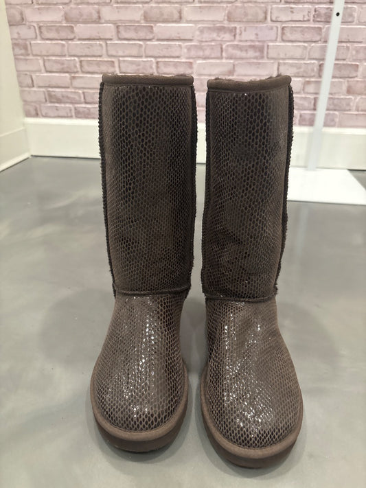 Ugg Boots, Brown, 7, Like New