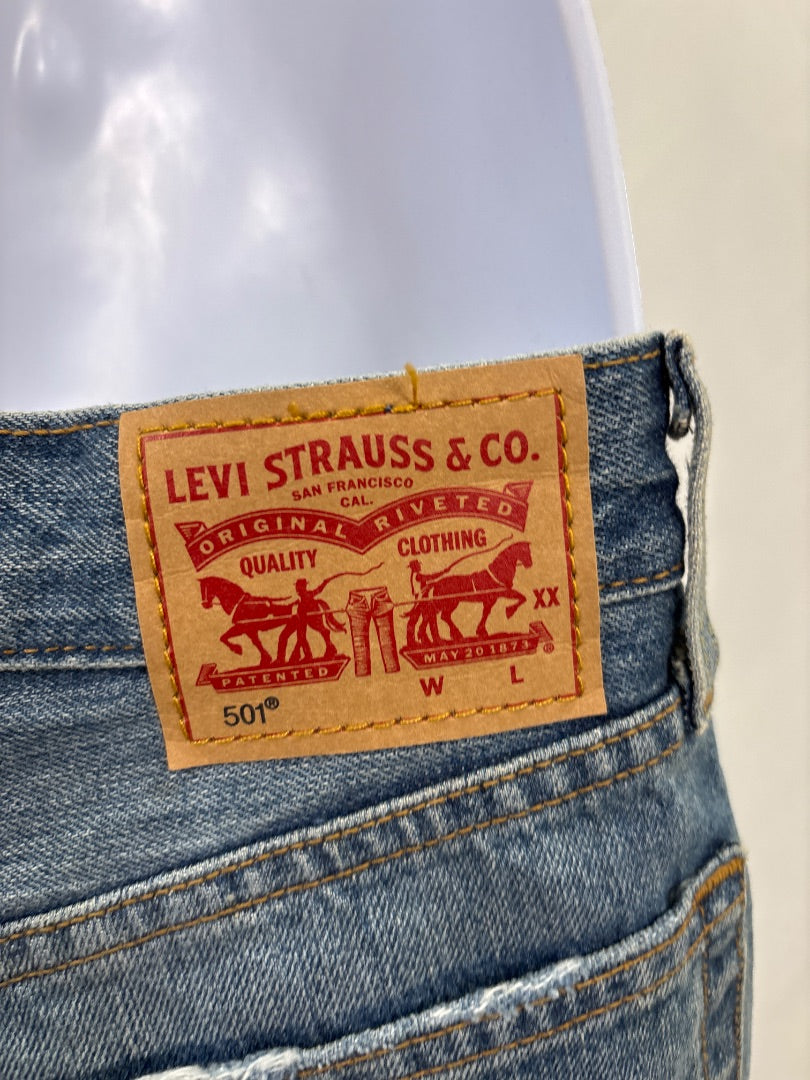 Levis 501 Shorts, Denim, Large, New With Tags