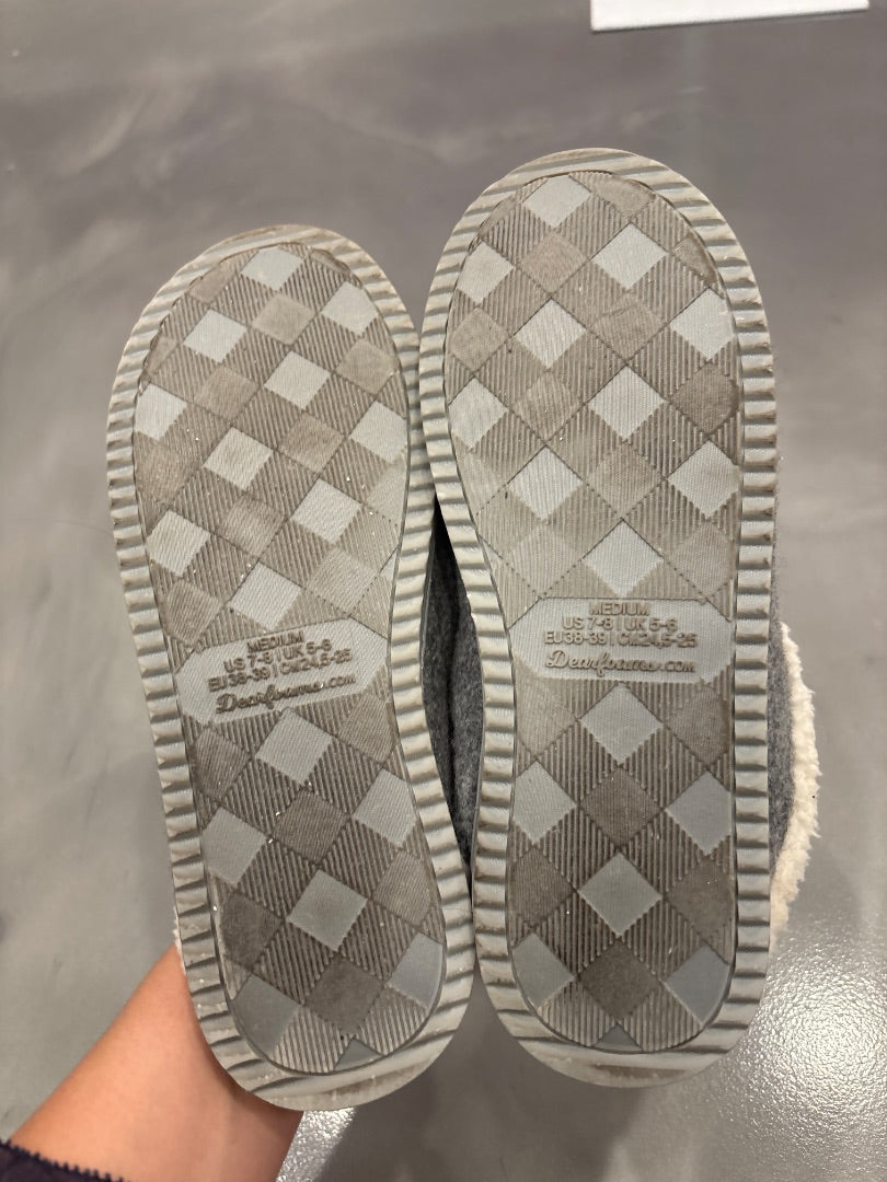 Dearfoams Slippers, Grey, 7.5, Used - Good