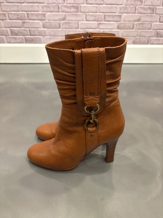 Coach Booties, Tan, 8, Used - Good