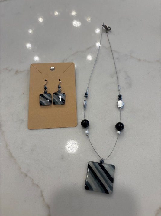 Various Matching Jewelry Set, Silver/black, One Size, Used - Good