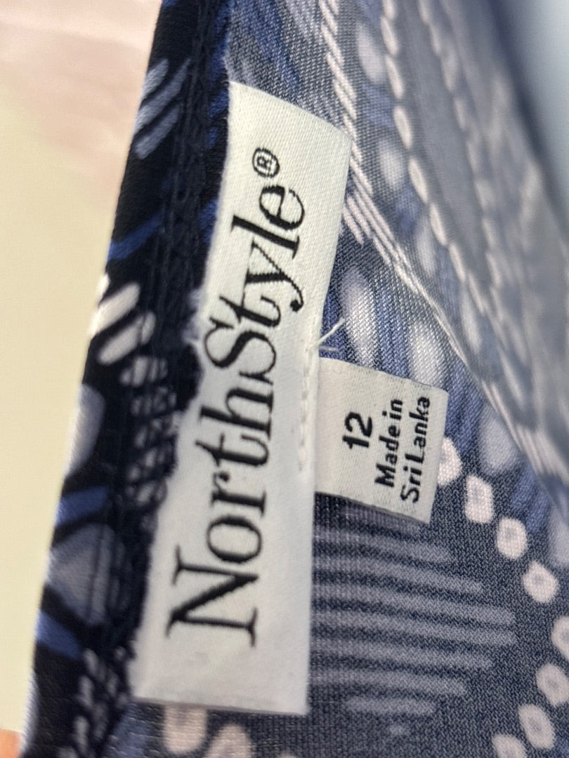 Northstyle Dress, Blue multi, Large/12, Used - Good