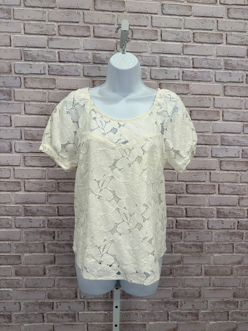 Monteau Shirt, White, Small, Used - Good