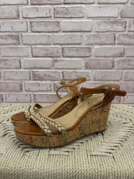 Unisa Heels, Tan/gold, 8.5, Used - Good