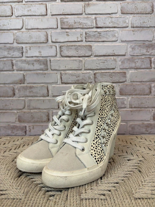 Vintage Havana Studded Ankle Boots - Cream, Size 9 - Fair Condition