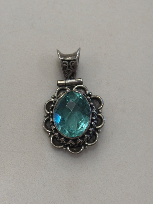 Various Pendant, Silver/blue, One Size, Used - Good