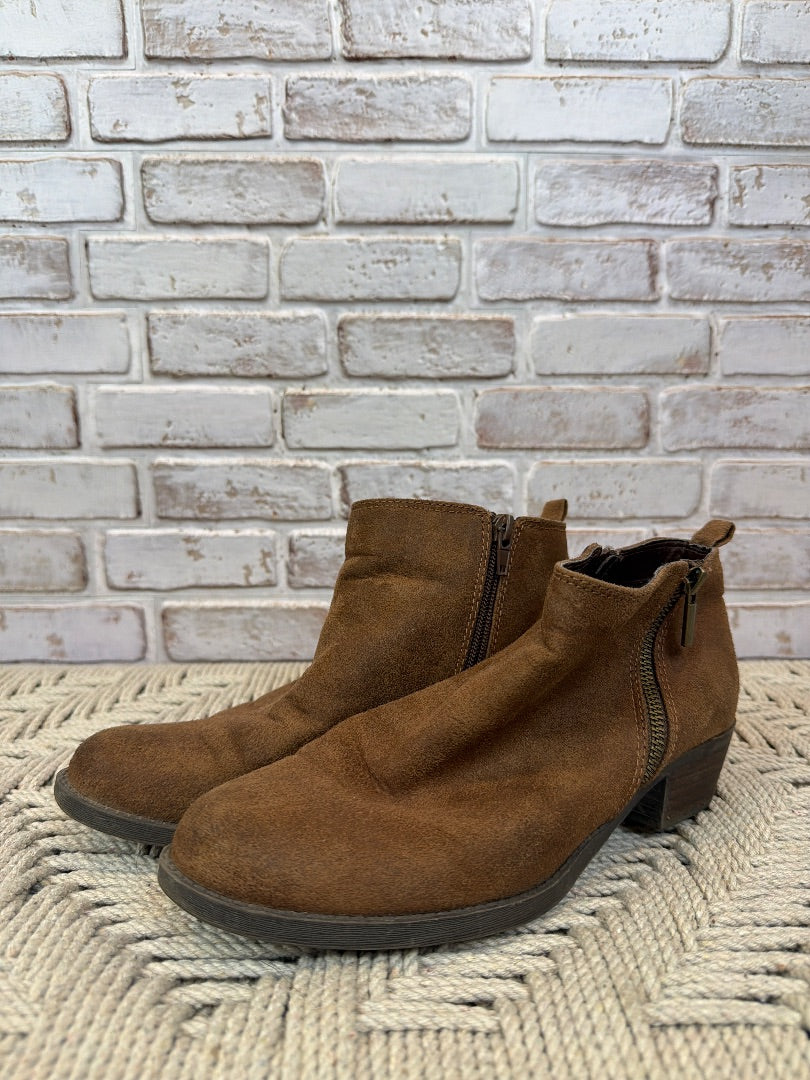 Carlos Booties, Brown, 8, Used - Good
